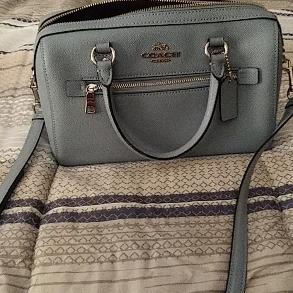 Coach handbag medium